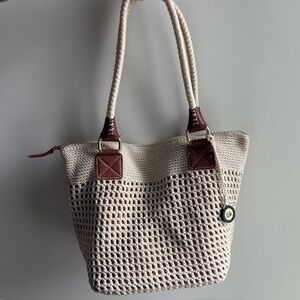 The Sak Cream w/Gold Underlay Cambria Hand Crochet Large Tote Bag/Purse